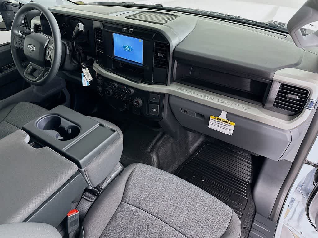 Thumbnail: 2026 Ford F-350 - 31