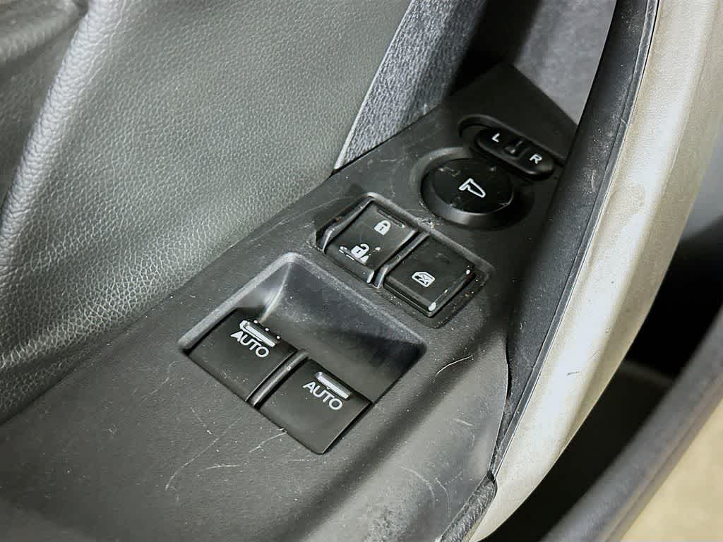 Thumbnail: 2012 Honda Accord - 23