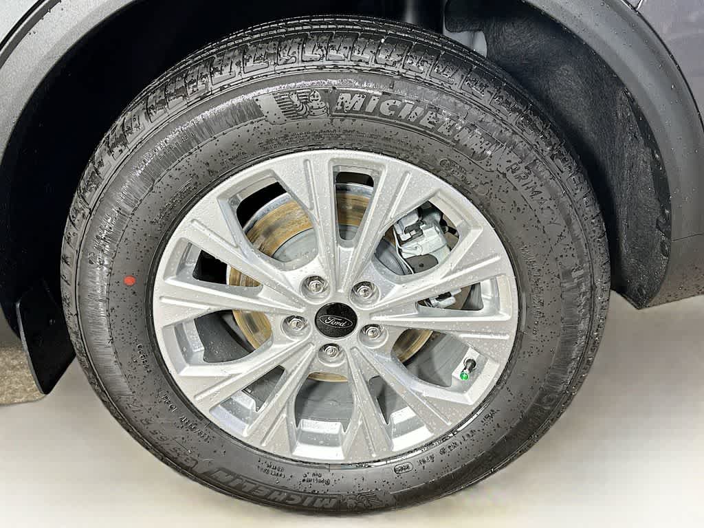 Thumbnail: 2025 Ford Escape - 8