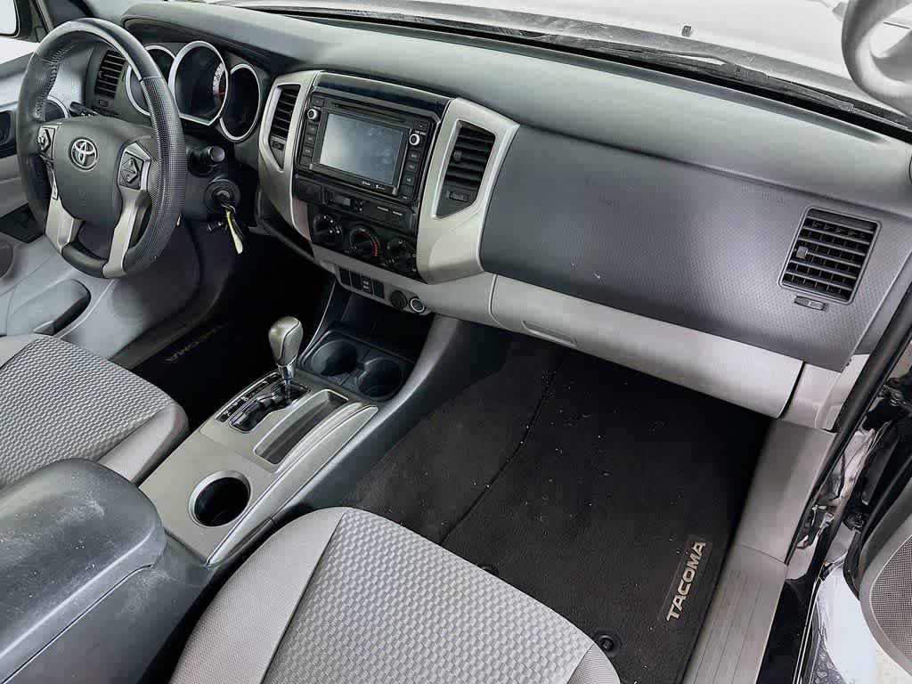 Thumbnail: 2014 Toyota Tacoma - 30