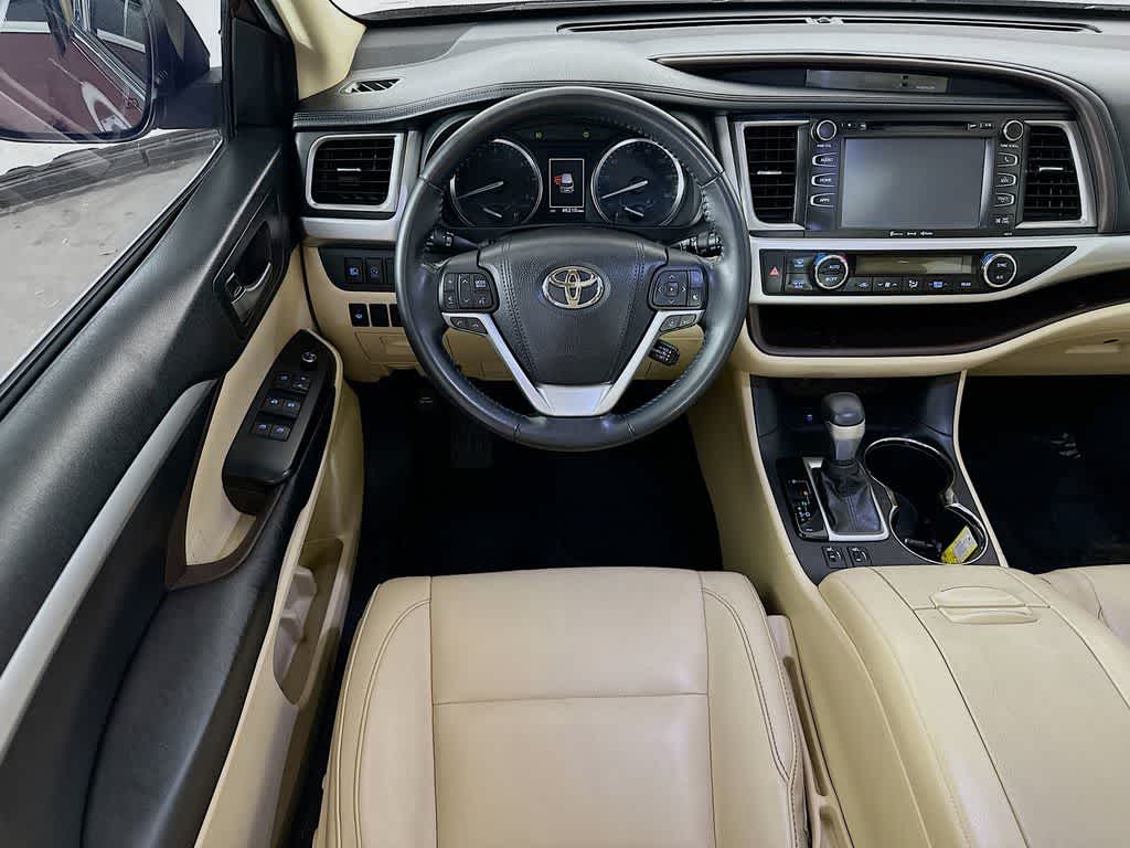 Thumbnail: 2018 Toyota Highlander - 10