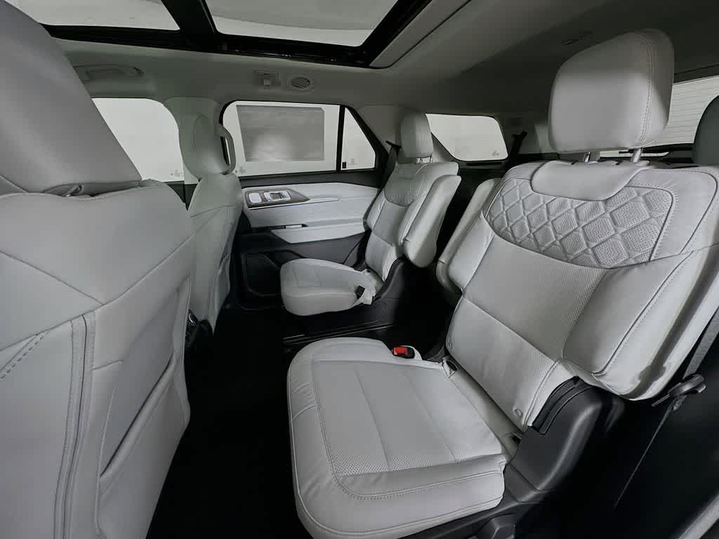 2025 Ford Explorer Platinum 14