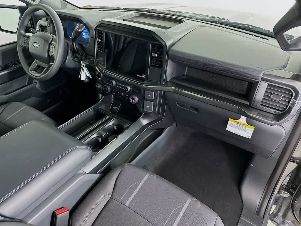 Thumbnail: 2025 Ford F-150 - 32