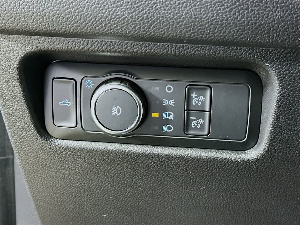 Thumbnail: 2025 Ford Ranger - 17