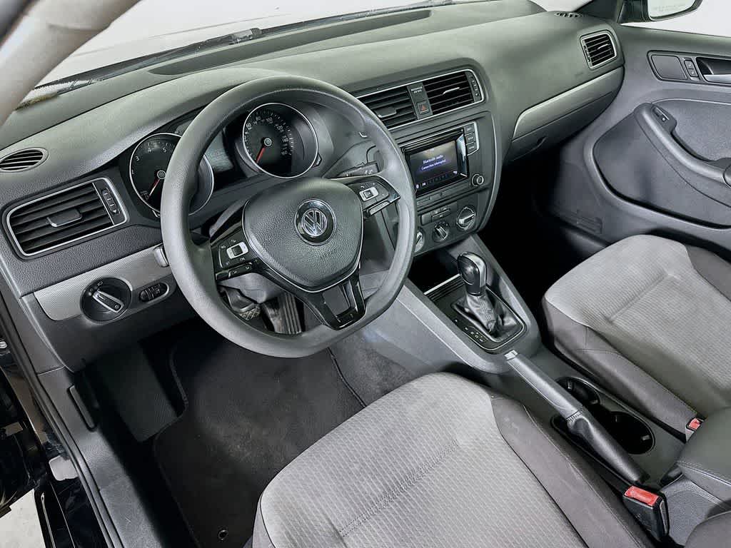 Thumbnail: 2018 Volkswagen Jetta - 2