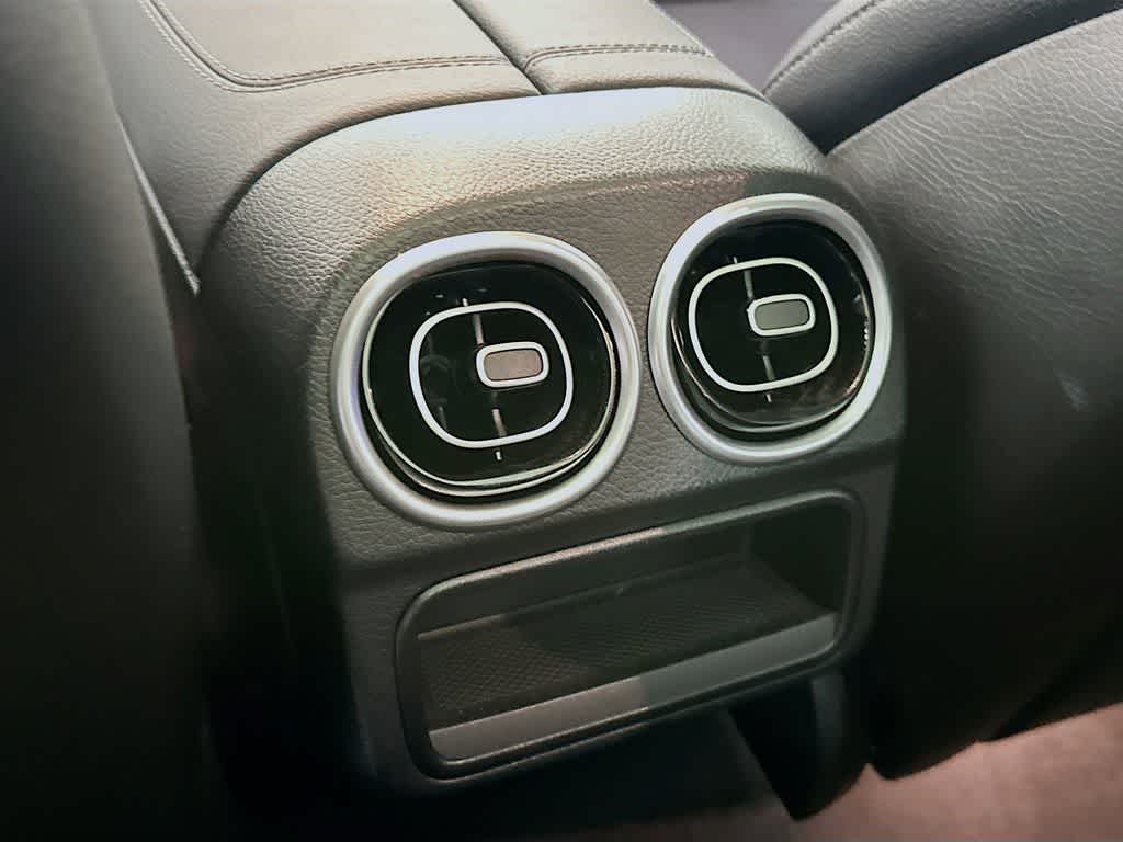 Thumbnail: 2022 Mercedes-Benz C-Class - 13