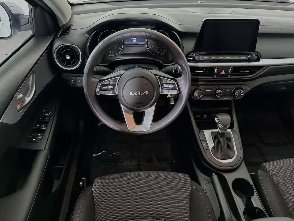 Thumbnail: 2024 Kia Forte - 10