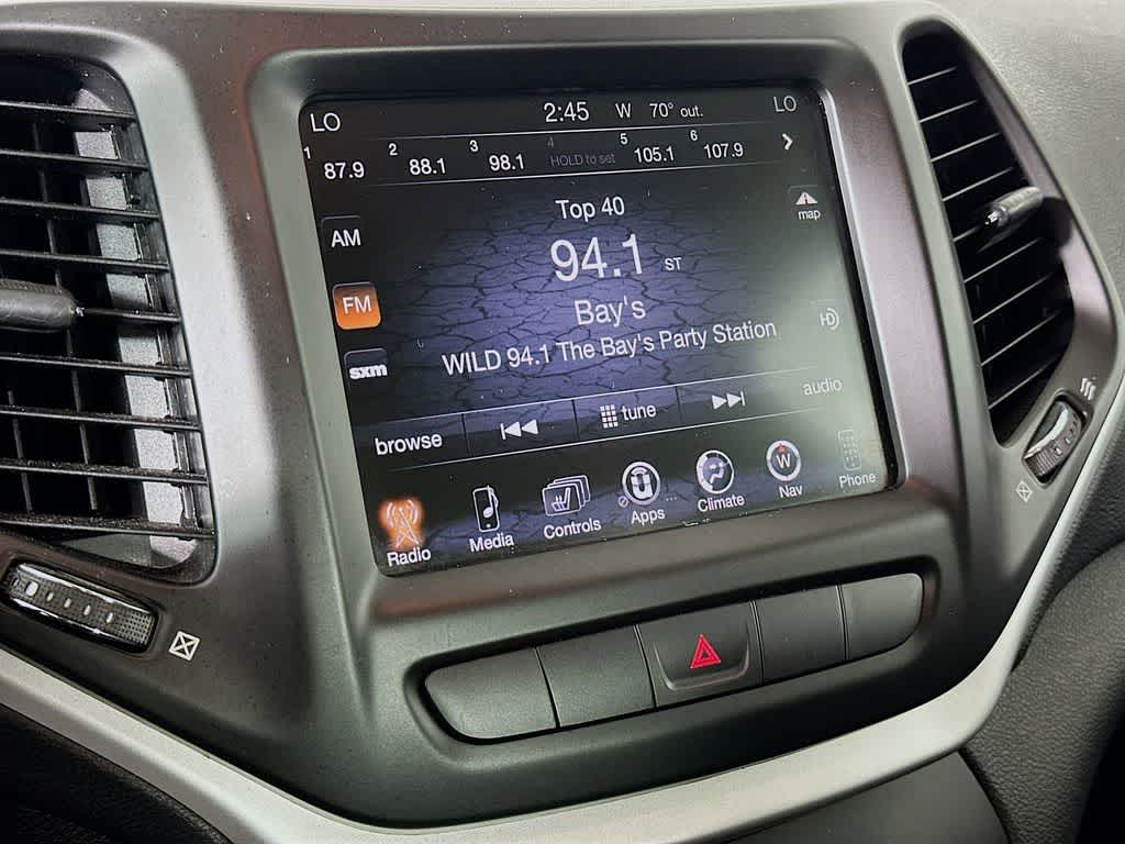 Thumbnail: 2015 Jeep Cherokee - 17