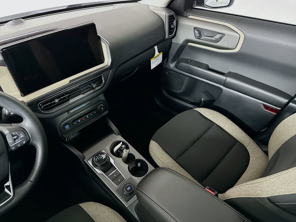 Thumbnail: 2025 Ford Bronco Sport - 11