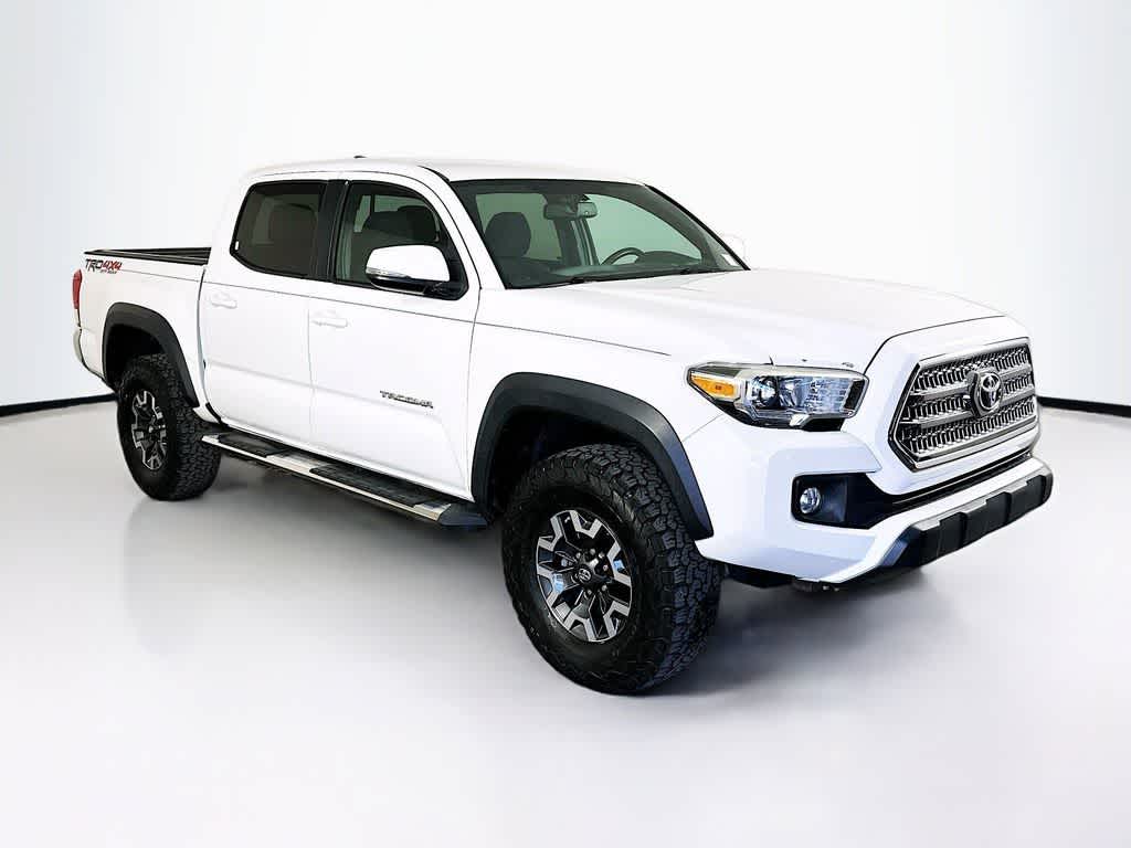 Thumbnail: 2017 Toyota Tacoma - 21