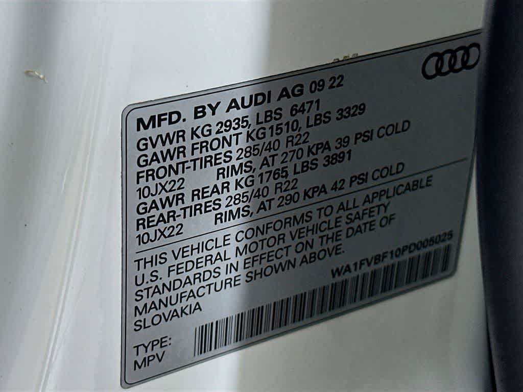 Thumbnail: 2023 Audi Q8 - 23