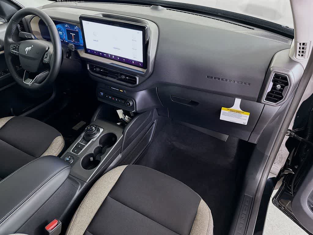 Thumbnail: 2025 Ford Bronco Sport - 31