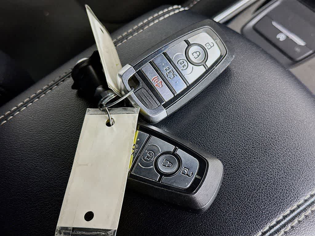 Thumbnail: 2019 Ford Edge - 22