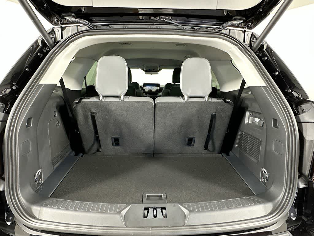 Thumbnail: 2026 Ford Explorer - 20