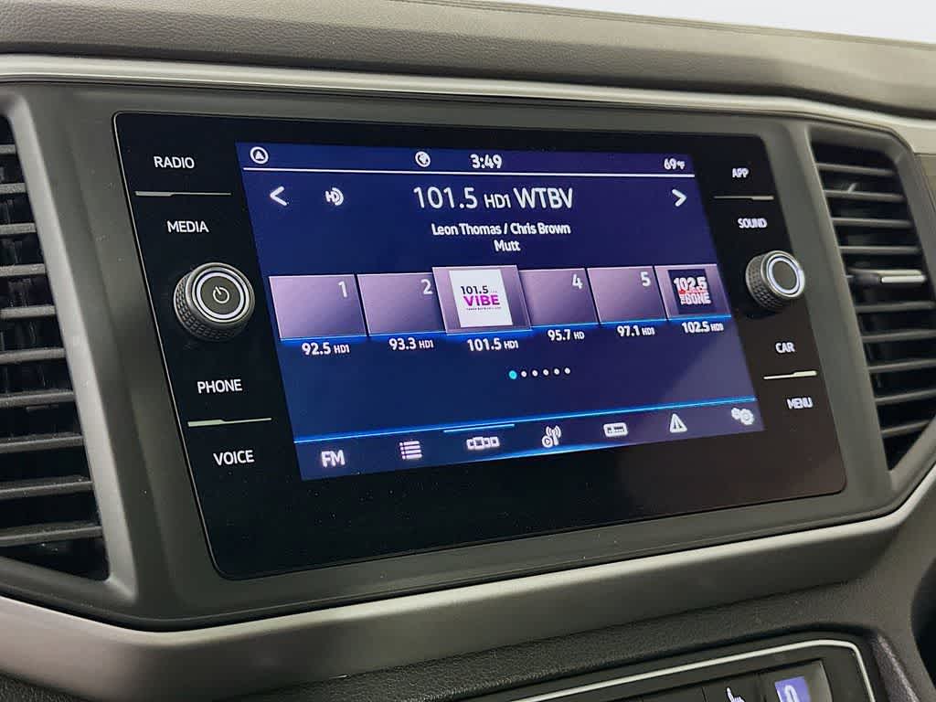 Thumbnail: 2021 Volkswagen Atlas - 17