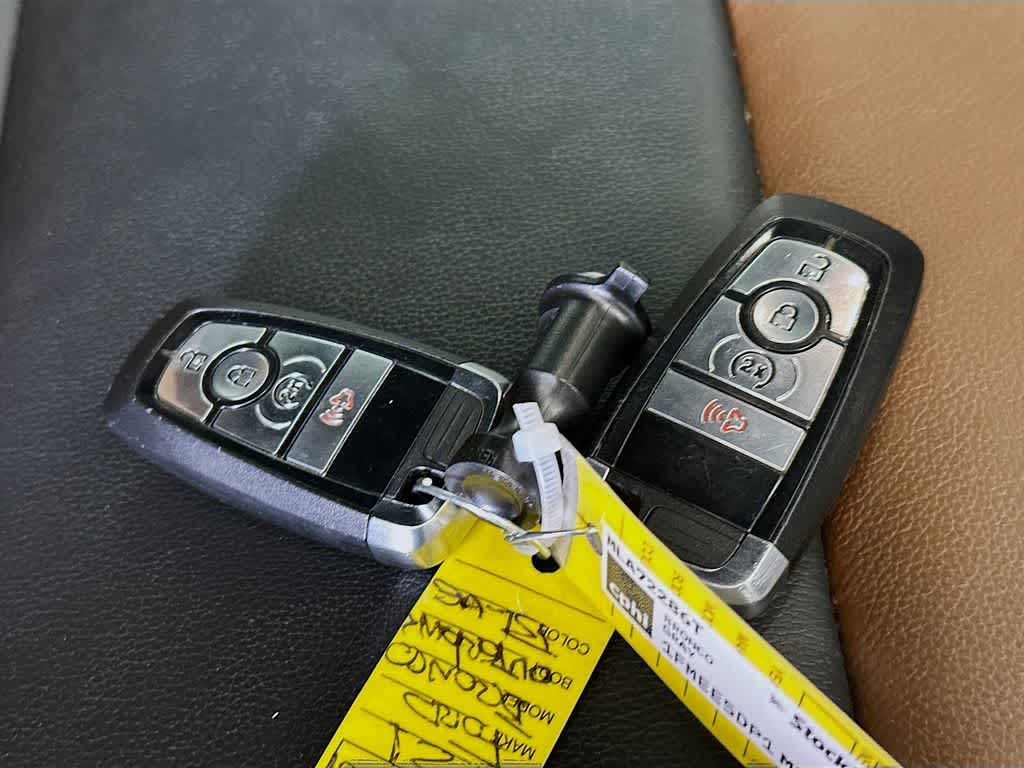 Thumbnail: 2021 Ford Bronco - 21