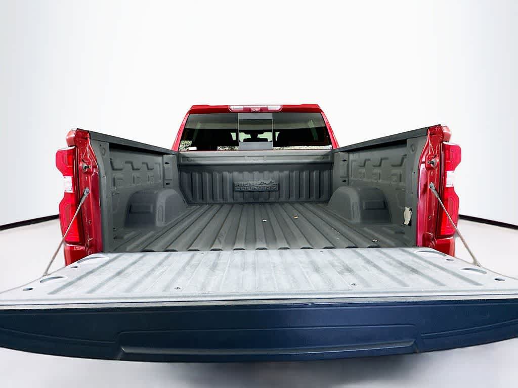 Thumbnail: 2021 Chevrolet Silverado 1500 - 21