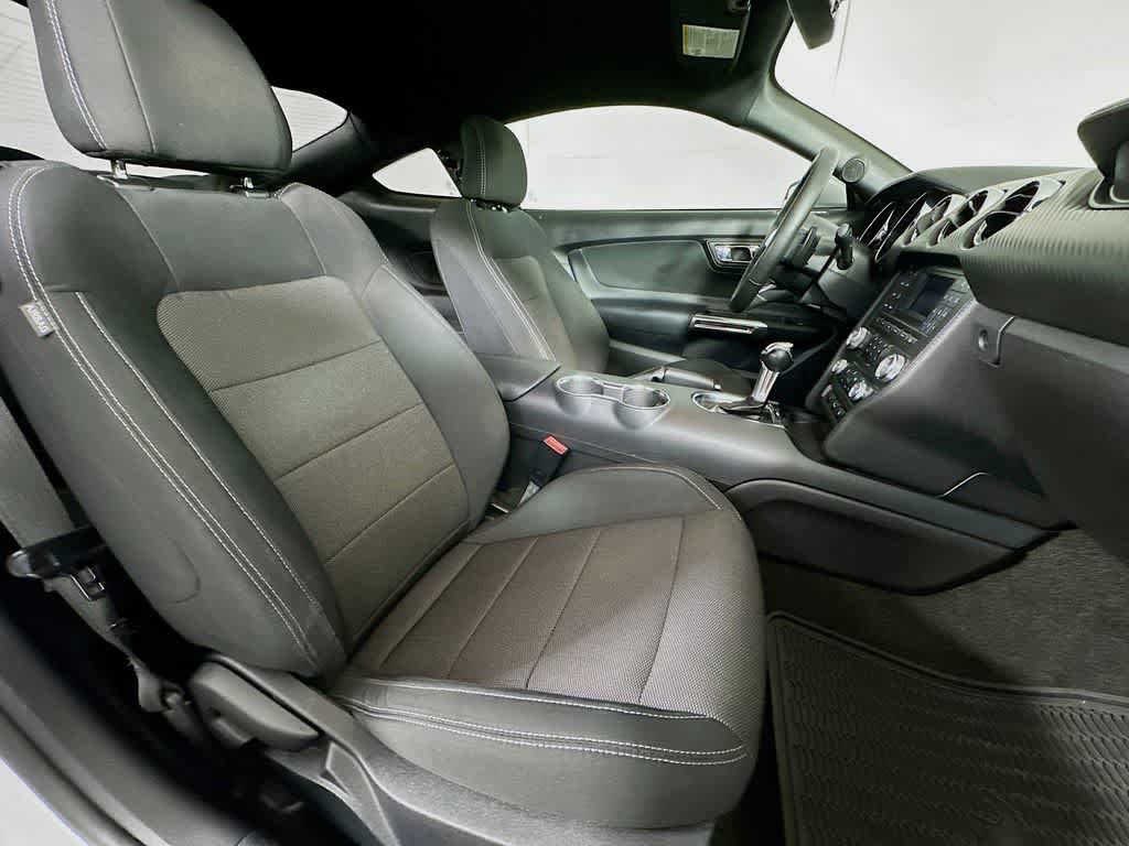 Thumbnail: 2017 Ford Mustang - 13