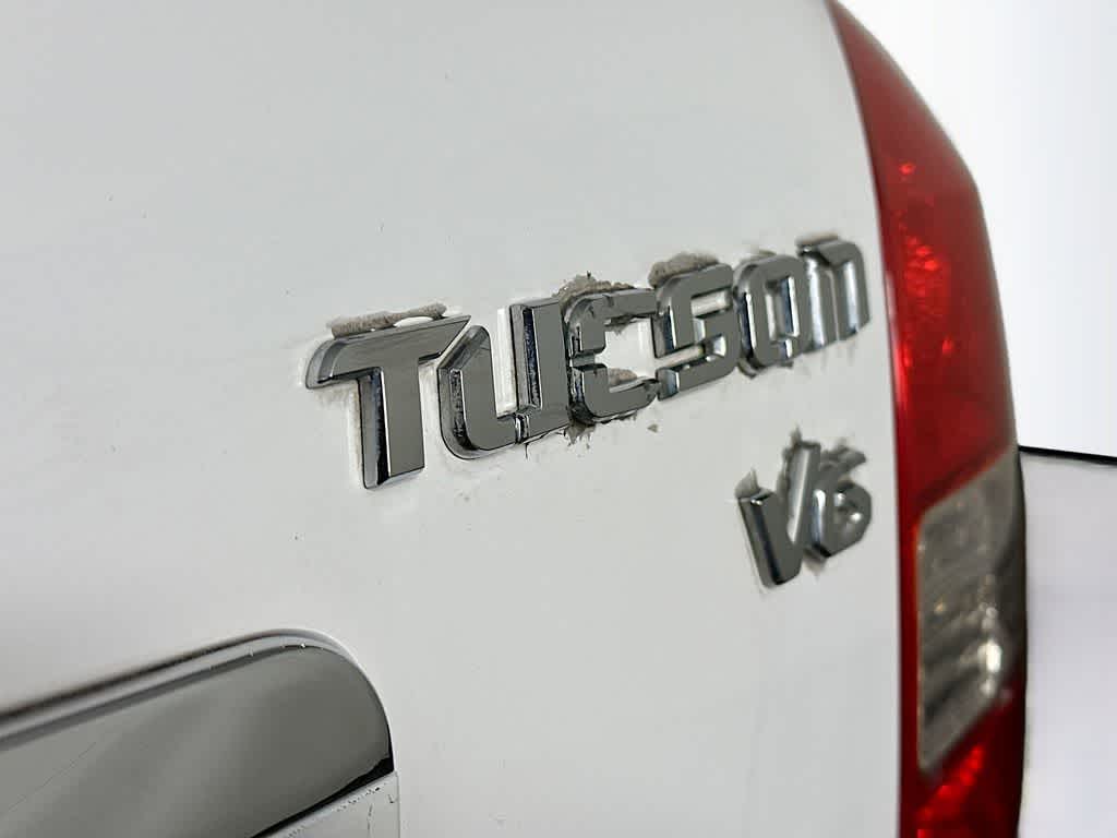 Thumbnail: 2005 Hyundai Tucson - 7