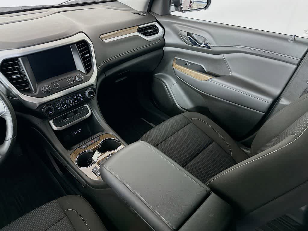 2023 GMC Acadia SLE 11