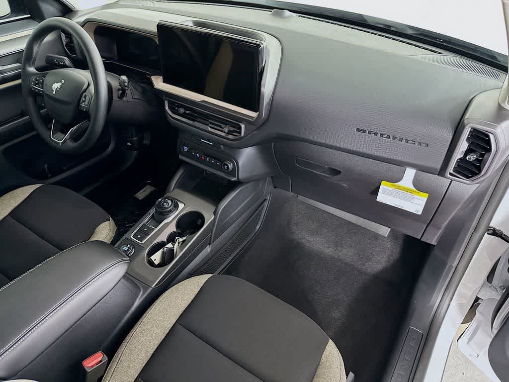 Thumbnail: 2025 Ford Bronco Sport - 31