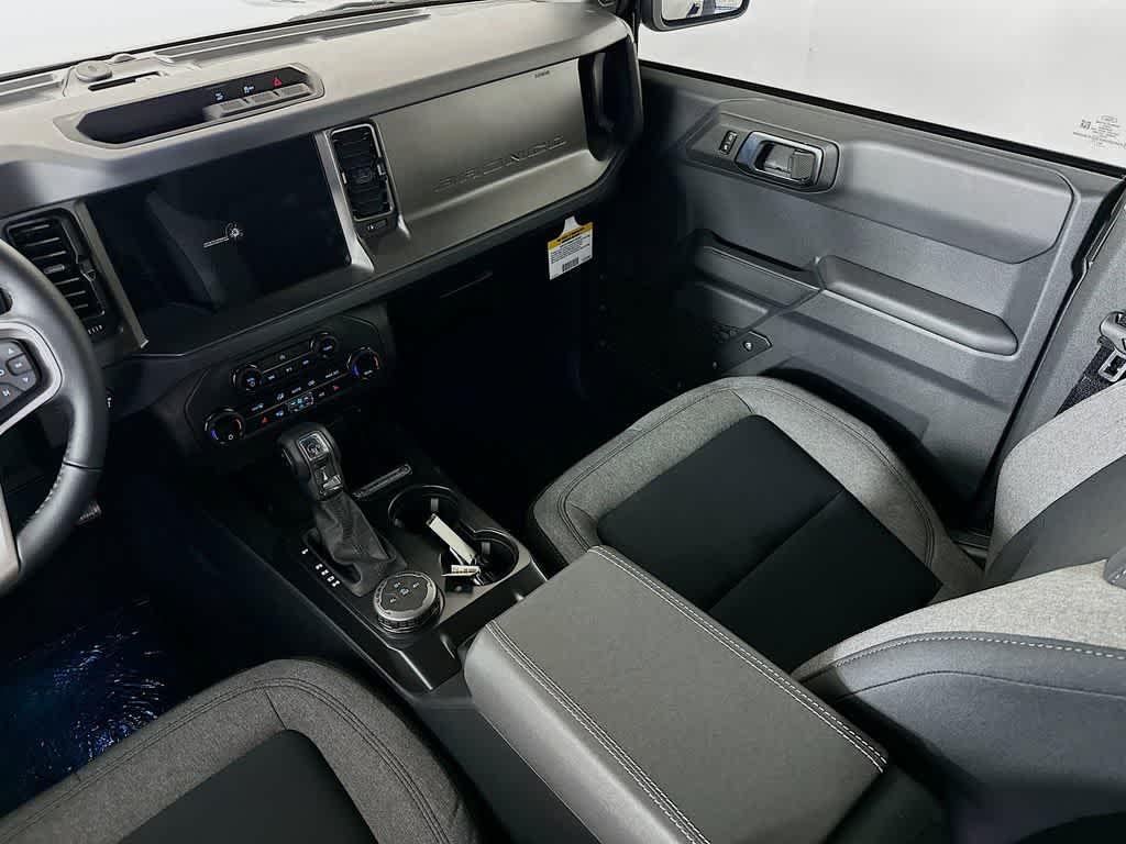 Thumbnail: 2025 Ford Bronco - 11