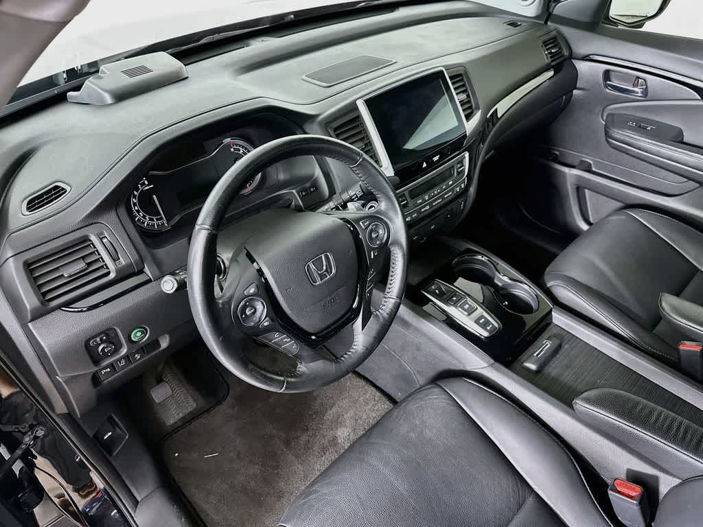 Thumbnail: 2016 Honda Pilot - 2