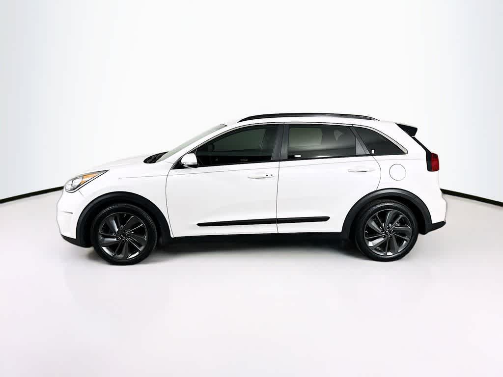 Thumbnail: 2017 Kia Niro - 3