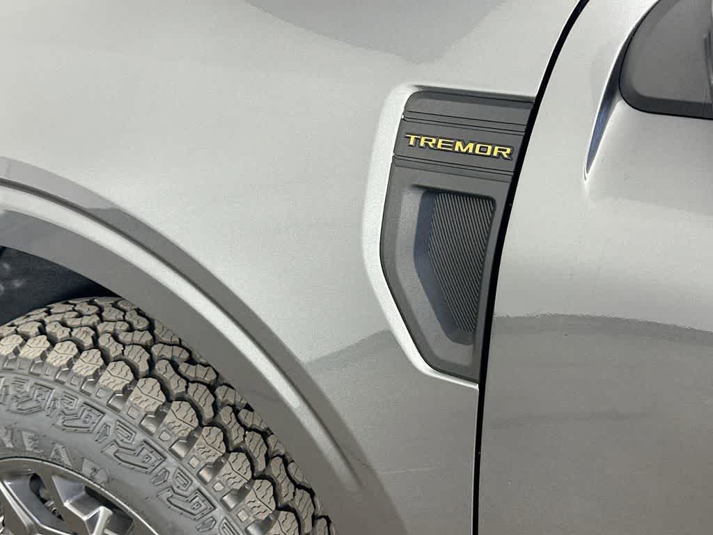 Thumbnail: 2025 Ford Maverick - 7