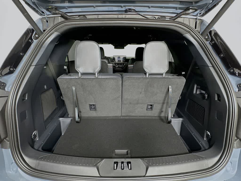 2025 Ford Explorer ST-Line 20