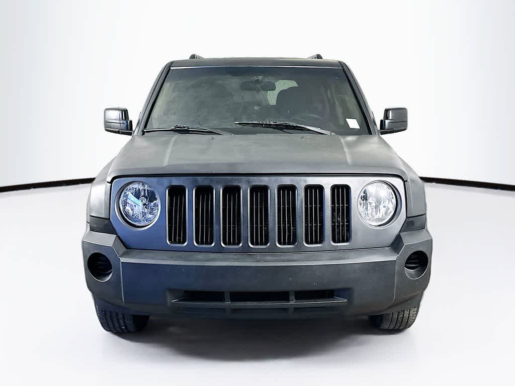 Thumbnail: 2014 Jeep Patriot - 6