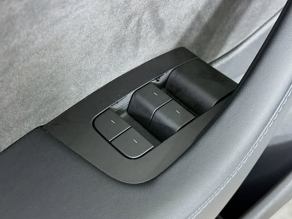 Thumbnail: 2021 Tesla Model 3 - 28