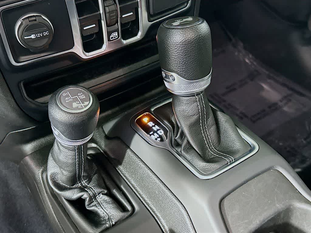 Thumbnail: 2024 Jeep Wrangler - 18