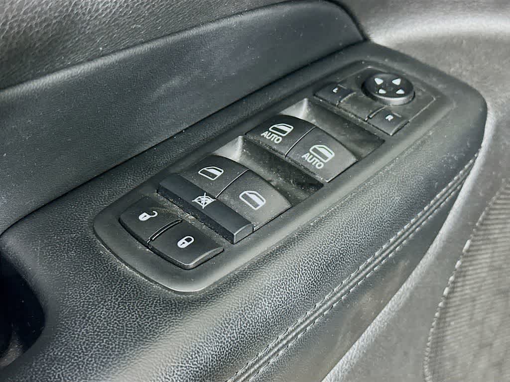 Thumbnail: 2020 Jeep Grand Cherokee - 29