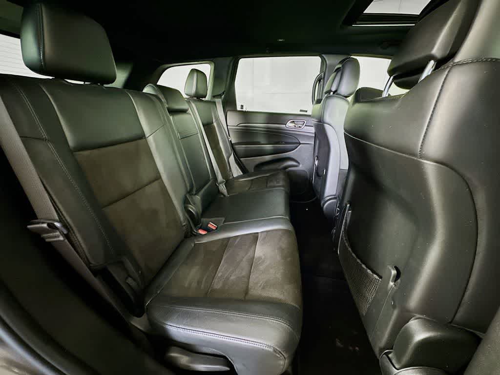 Thumbnail: 2019 Jeep Grand Cherokee - 32