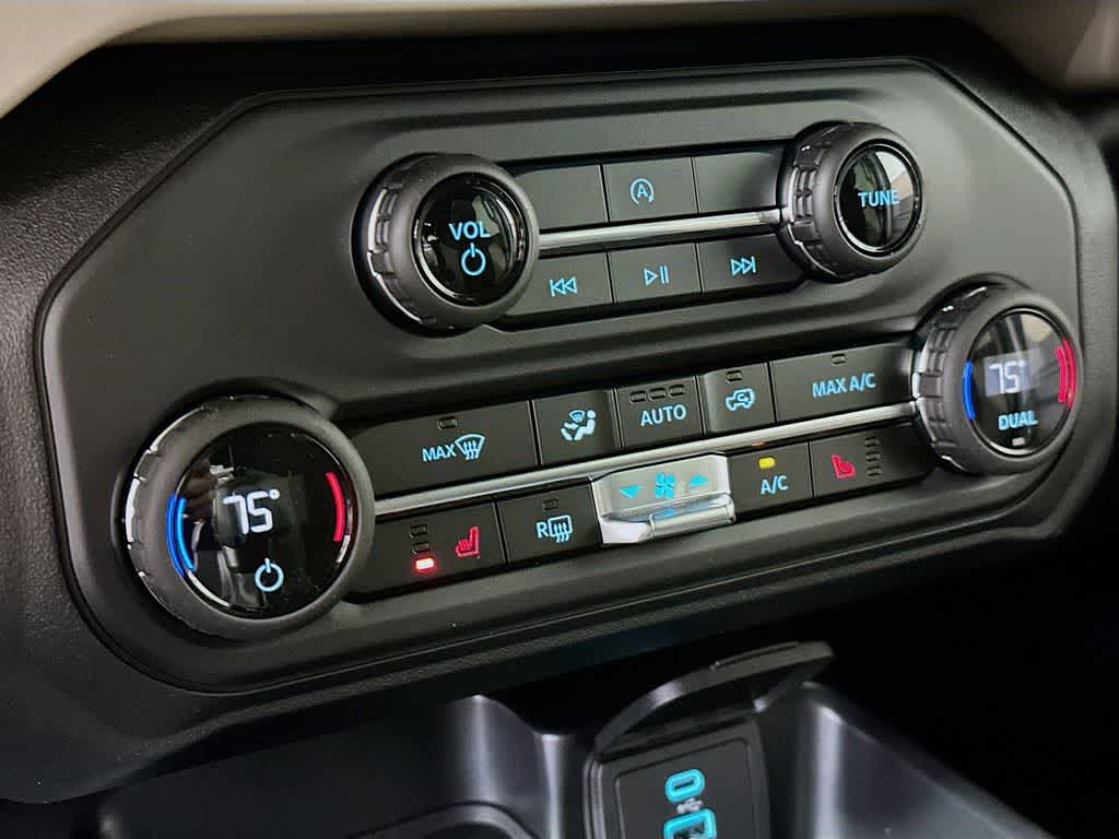 Thumbnail: 2025 Ford Bronco - 18