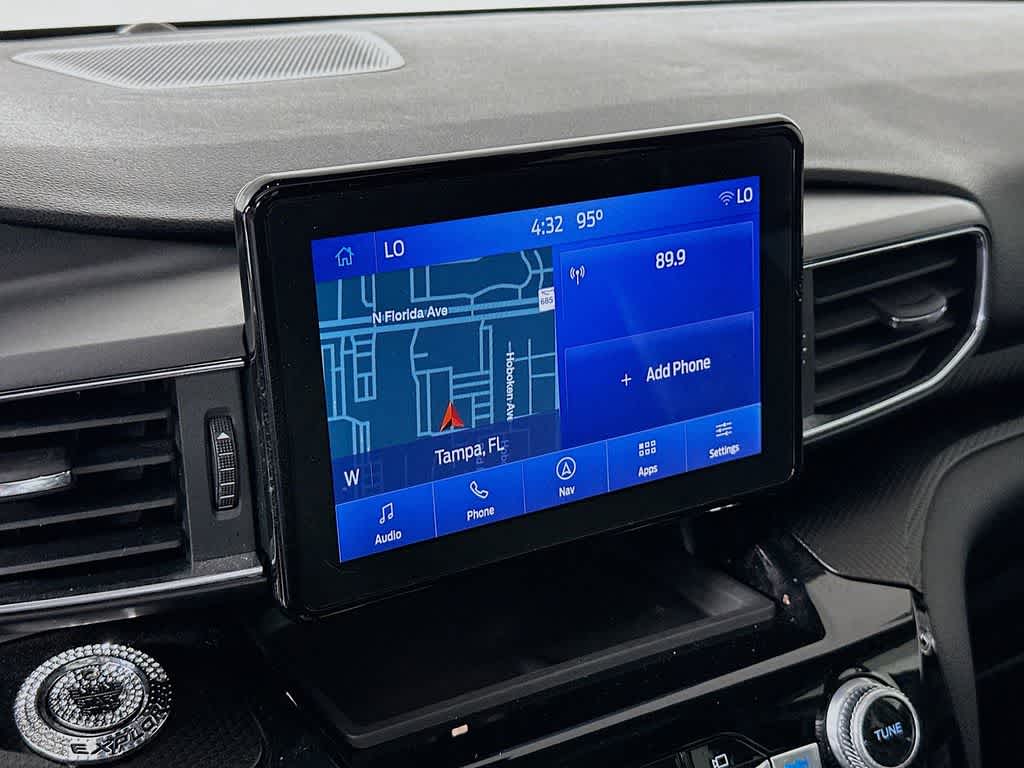 2022 Ford Explorer ST-Line 17