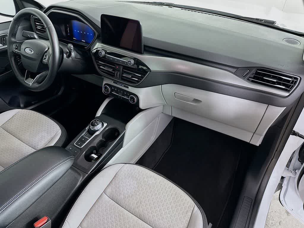 Thumbnail: 2024 Ford Escape - 32