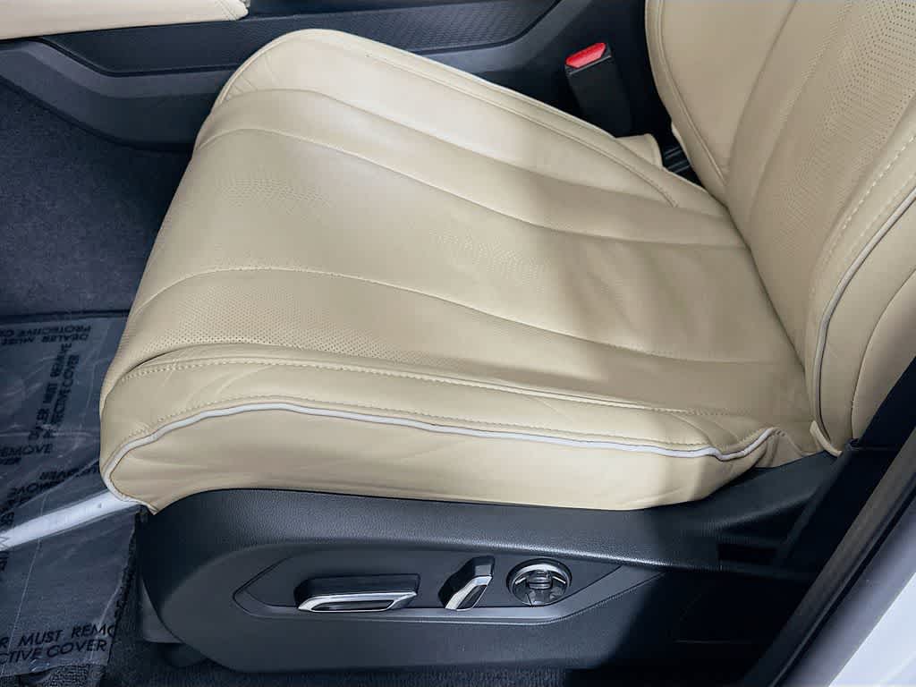 Thumbnail: 2022 Acura MDX - 31