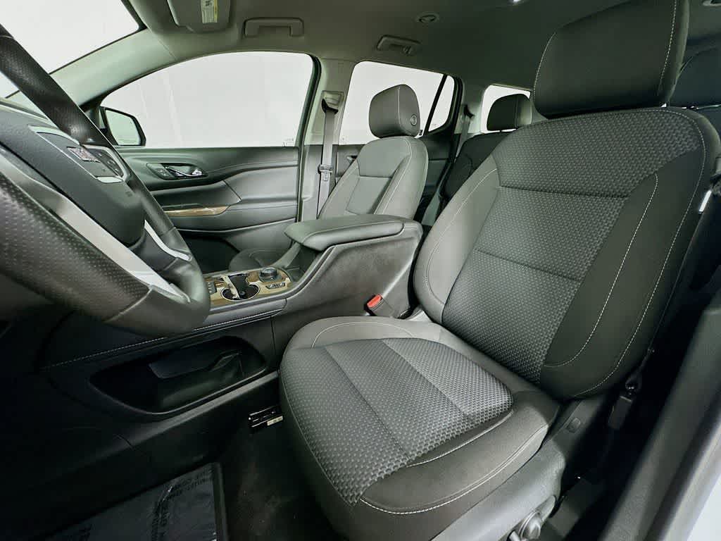 Thumbnail: 2023 GMC Acadia - 12