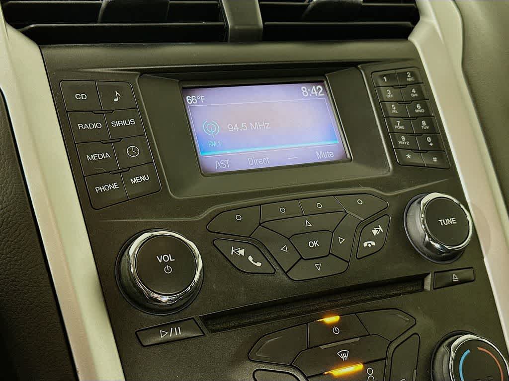 Thumbnail: 2014 Ford Fusion - 17