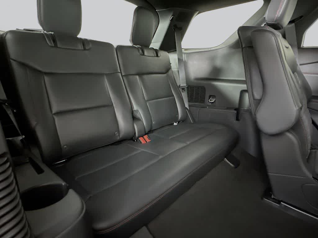 2025 Ford Explorer ST-Line 31
