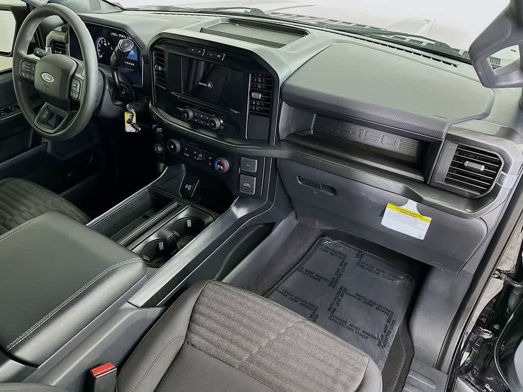 2023 Ford F-150 XL 32