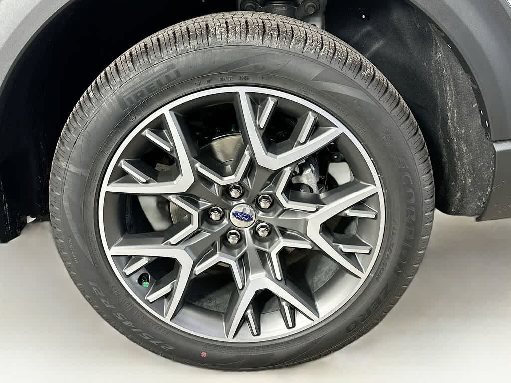 Thumbnail: 2025 Ford Explorer - 8