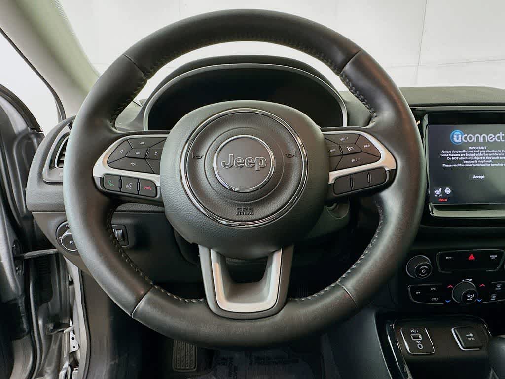 Thumbnail: 2020 Jeep Compass - 16