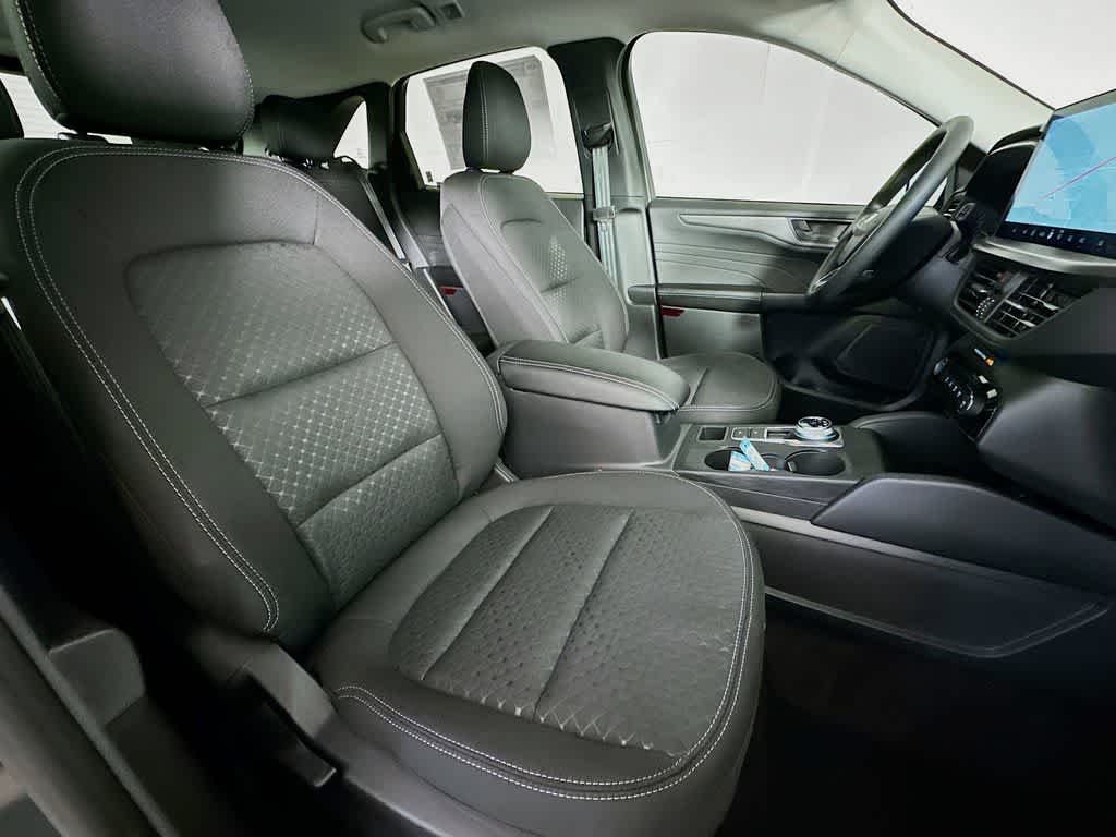Thumbnail: 2025 Ford Escape - 15