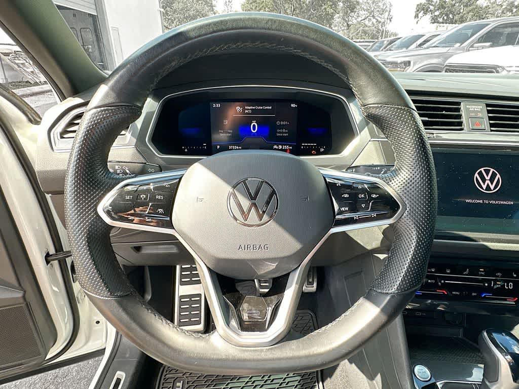 Thumbnail: 2022 Volkswagen Tiguan - 15