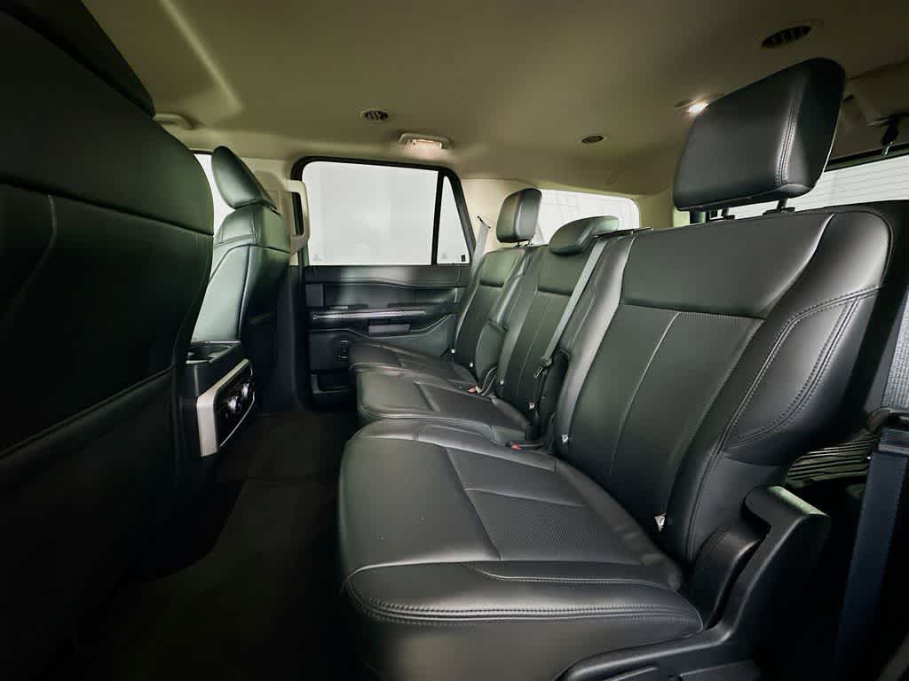 Thumbnail: 2022 Ford Expedition - 14