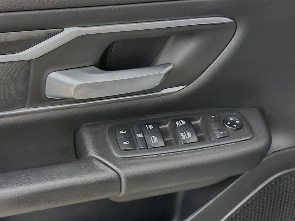Thumbnail: 2019 RAM 1500 - 28