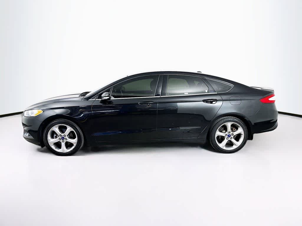 Thumbnail: 2013 Ford Fusion - 3